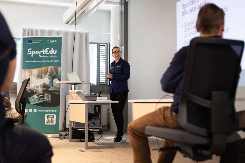 Pia Jormanainen SportEdun työpajassa Joensuussa