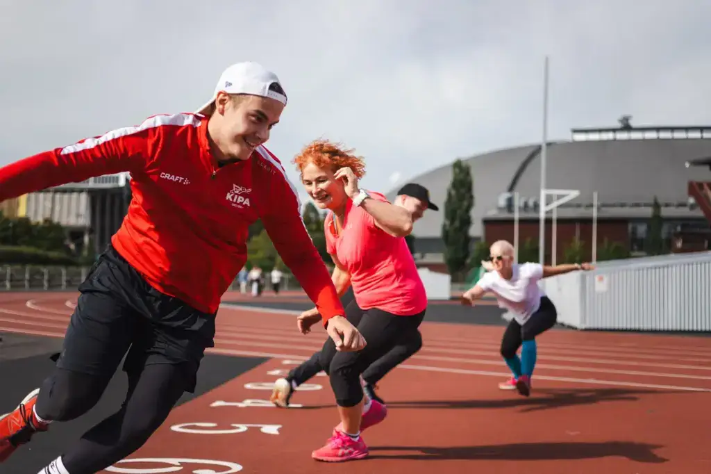 Liikuntaharjoitus liikuntaneuvojan ammattitukinnossa